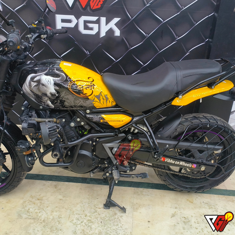 Royal Enfield Guerrilla 450 - Bull Yellow Wrap